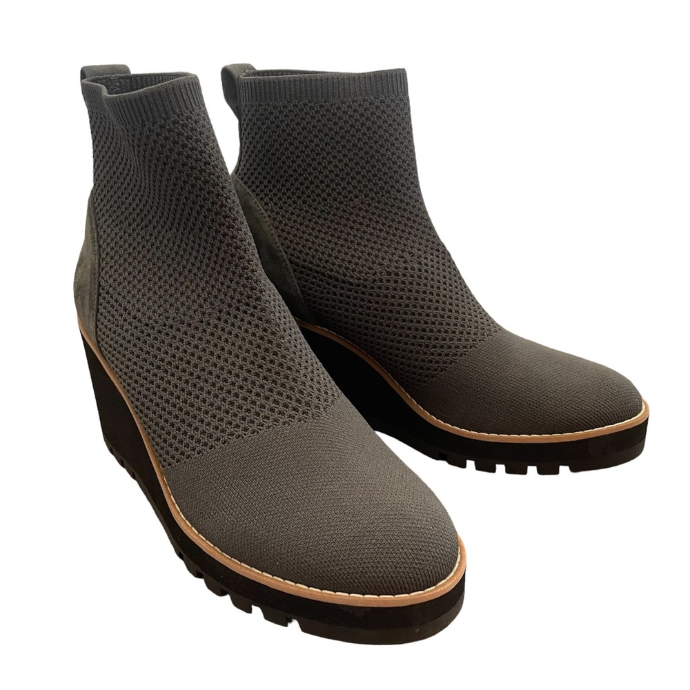Eileen Fisher London Recycled Stretch Knit Bootie in Graphite (Gray)